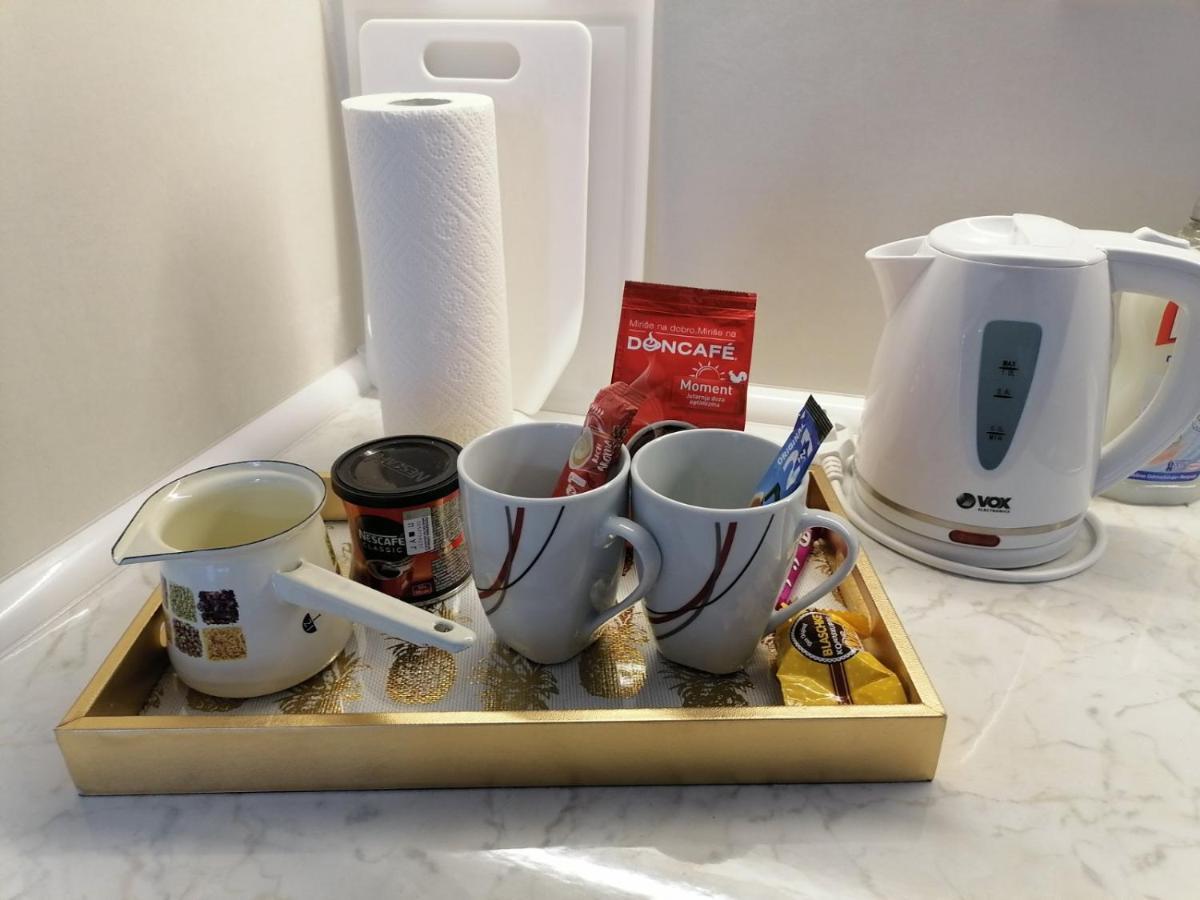 Spring Deluxe Apartman Újvidék Kültér fotó
